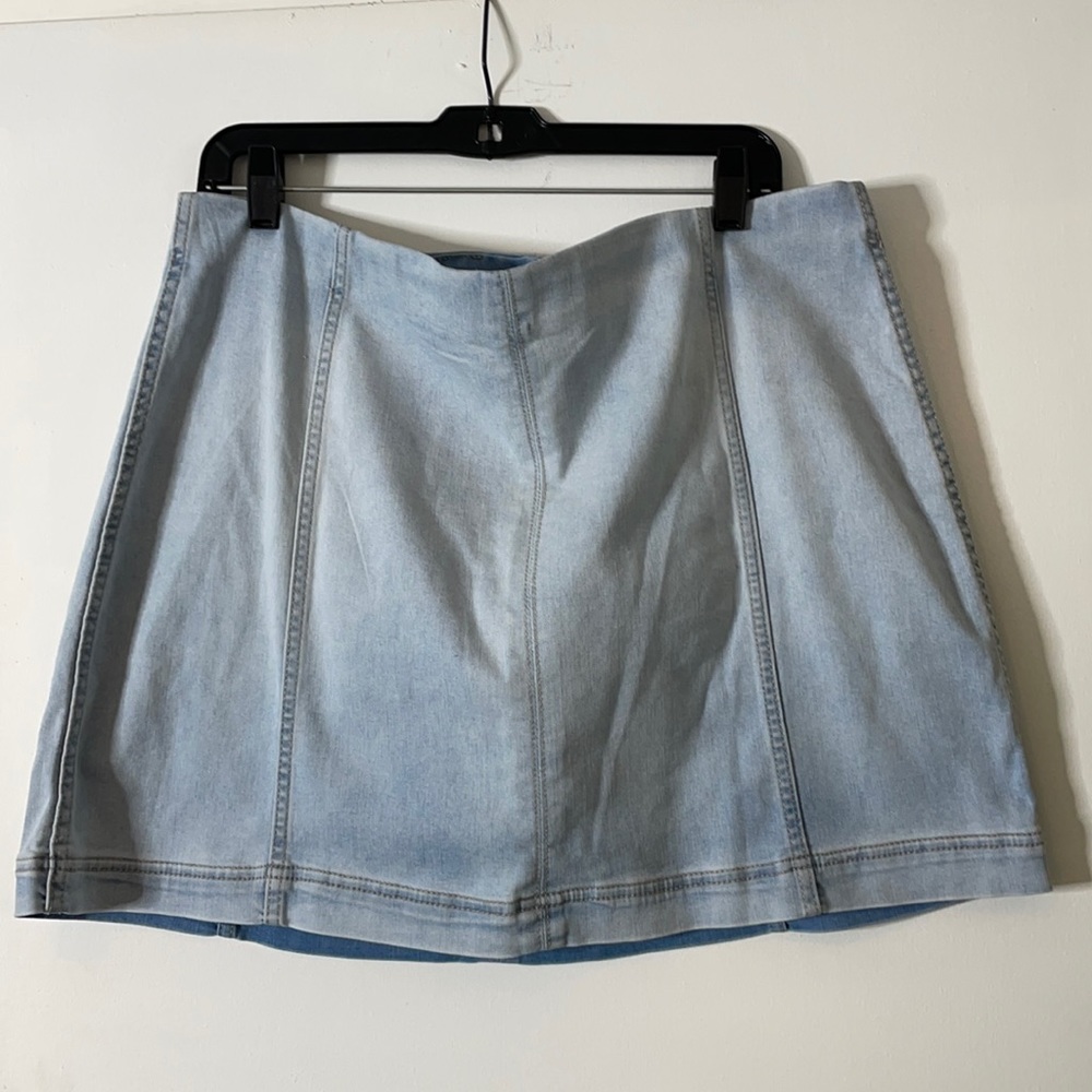 Denim stretchy skirt